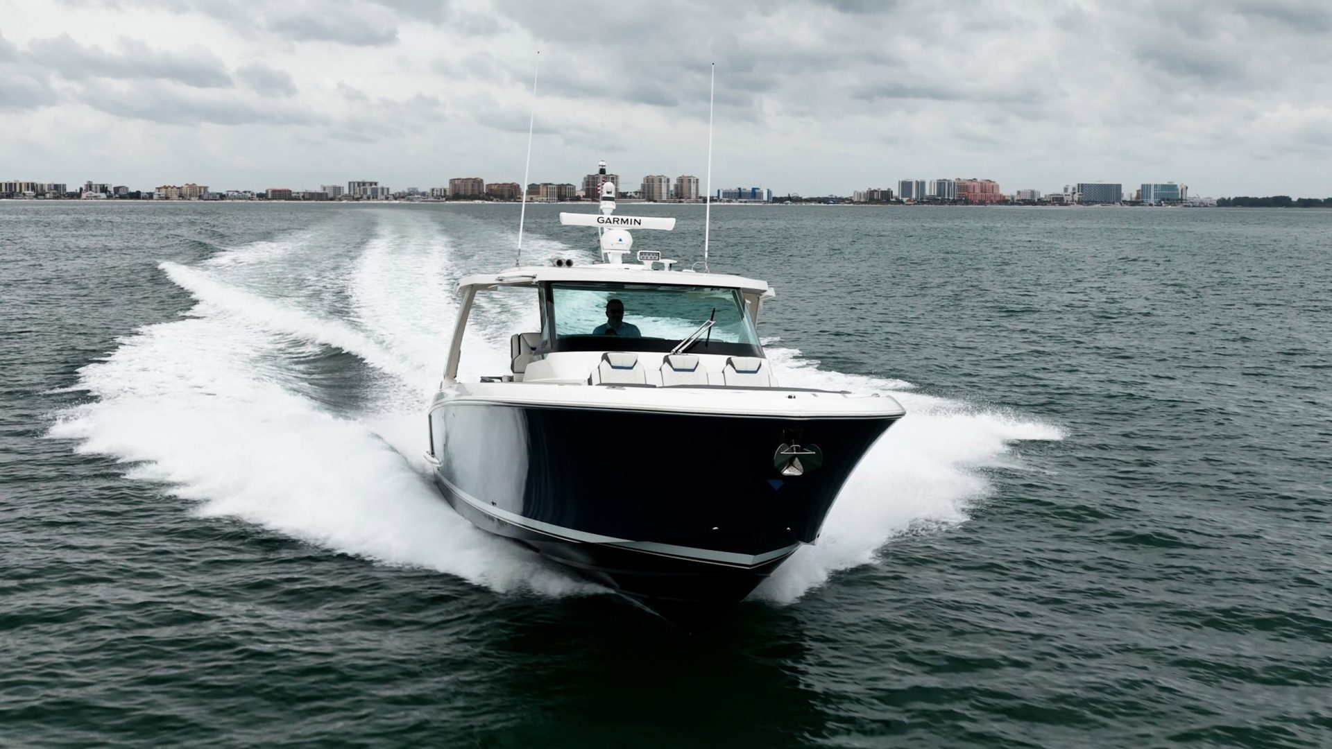 2021 Tiara Sport 43 LS "ESCALATION" - photo 2