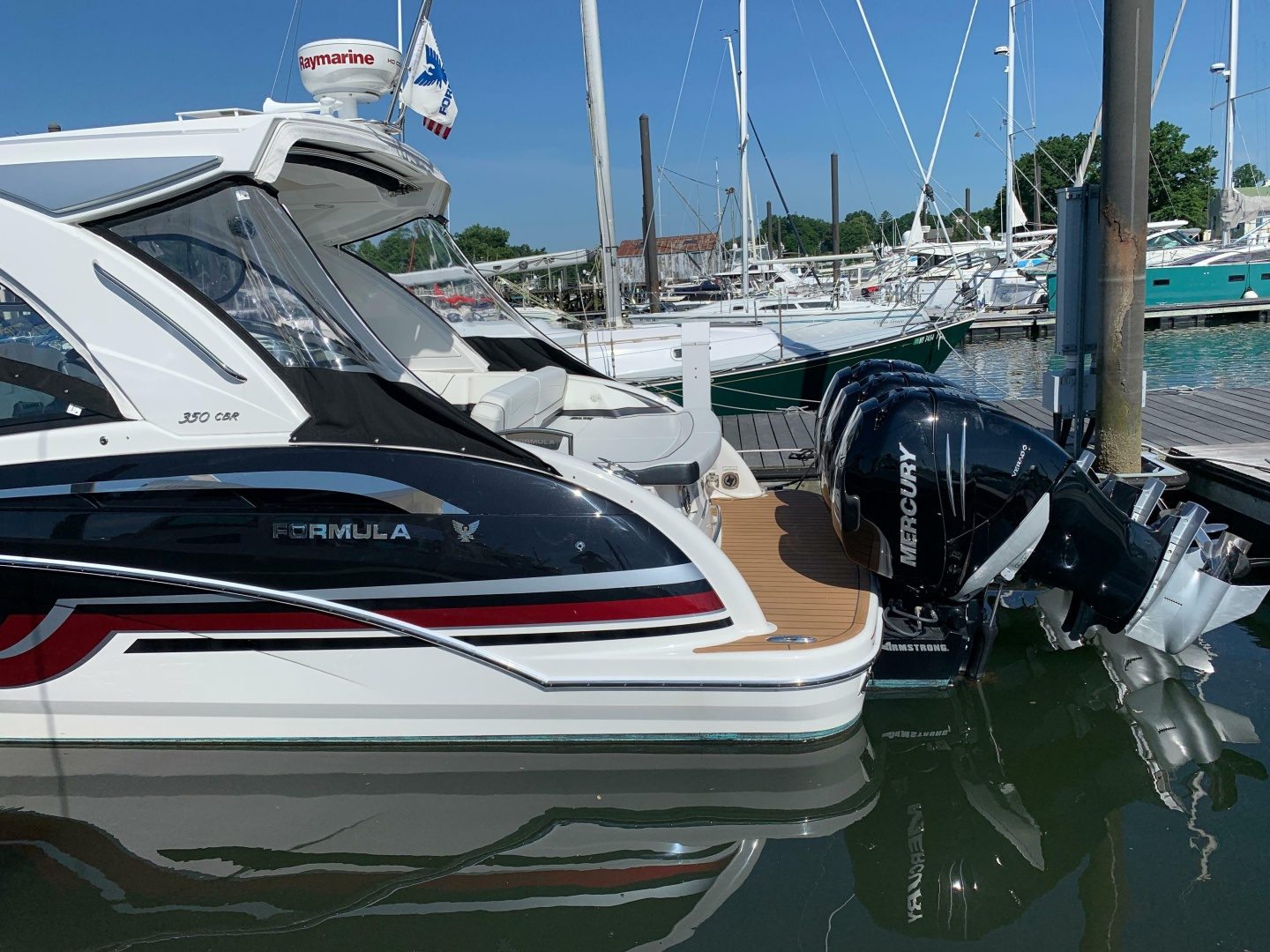 2021 Formula 350 Crossover Bowrider OB - photo 3