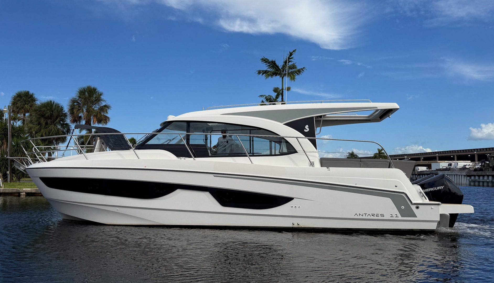 2024 Beneteau Antares 11 Coupe - photo 2