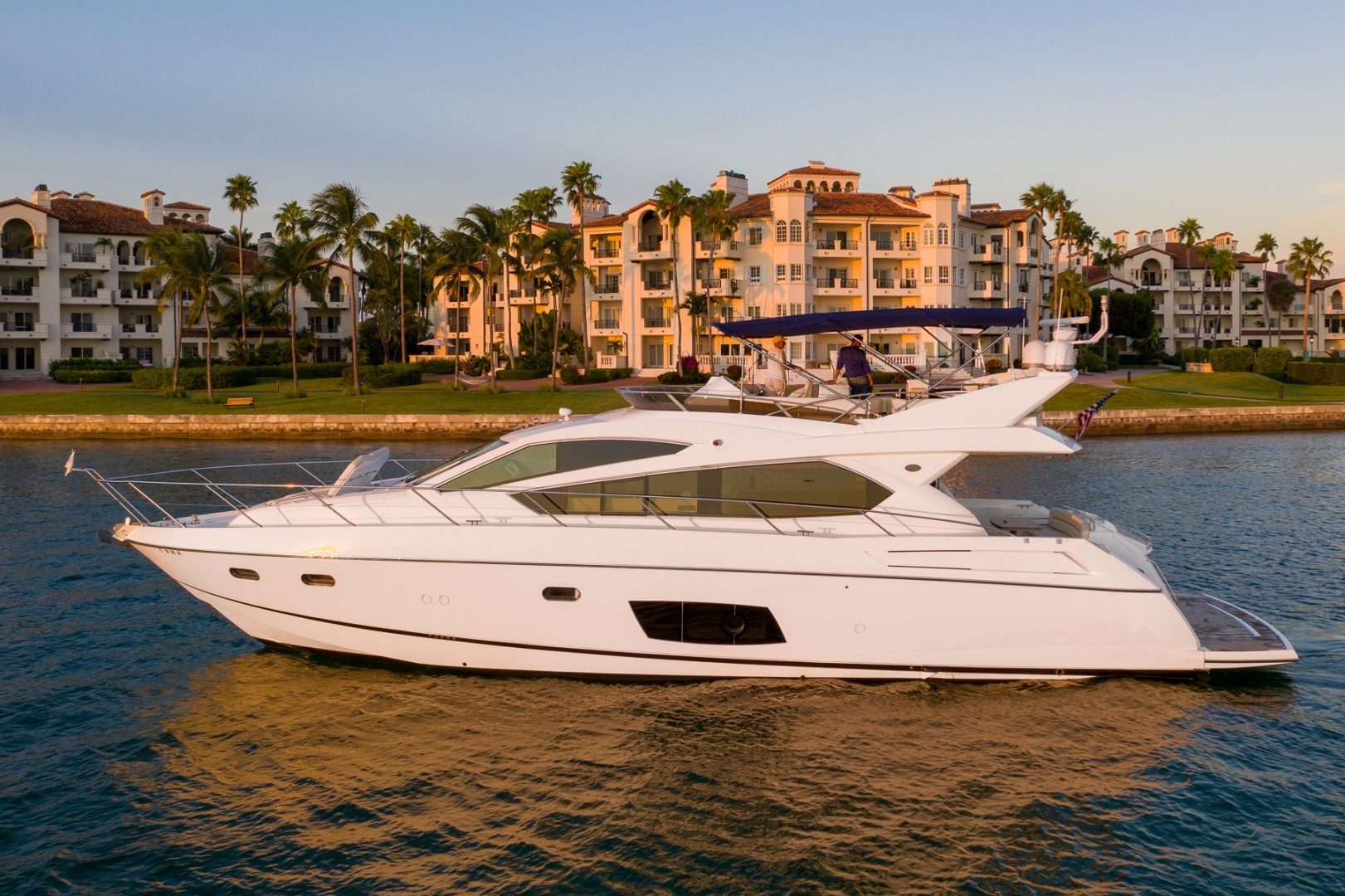 2012 Sunseeker "Manhattan 63" - photo 2