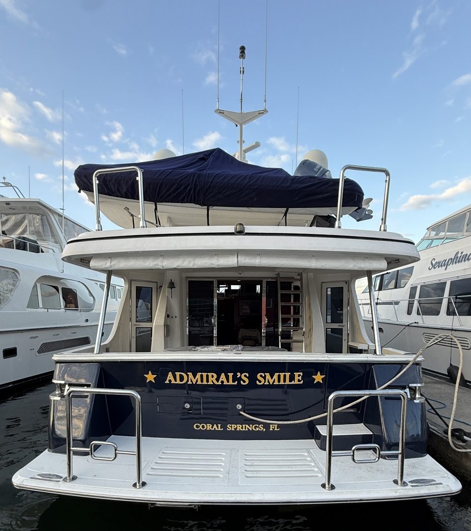 2007 Symbol 59 Convertible Pilothouse MotoryYacht with Portuguese Bridge "ADMIRAL'S SMILE" - photo 2