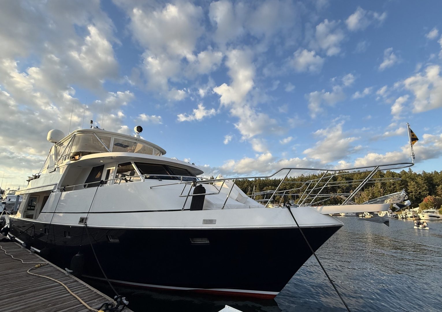 2007 Symbol 59 Convertible Pilothouse MotoryYacht with Portuguese Bridge "ADMIRAL'S SMILE" - photo 3