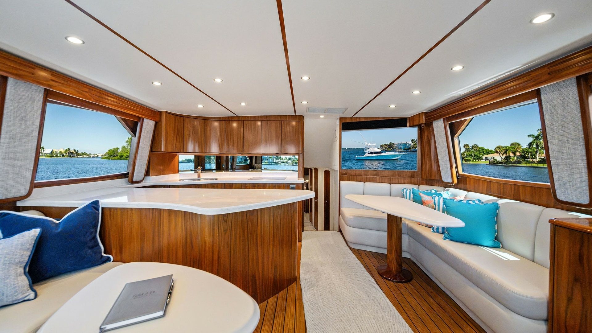 2021 Viking 54 Convertible "Pipe Dream" - photo 3