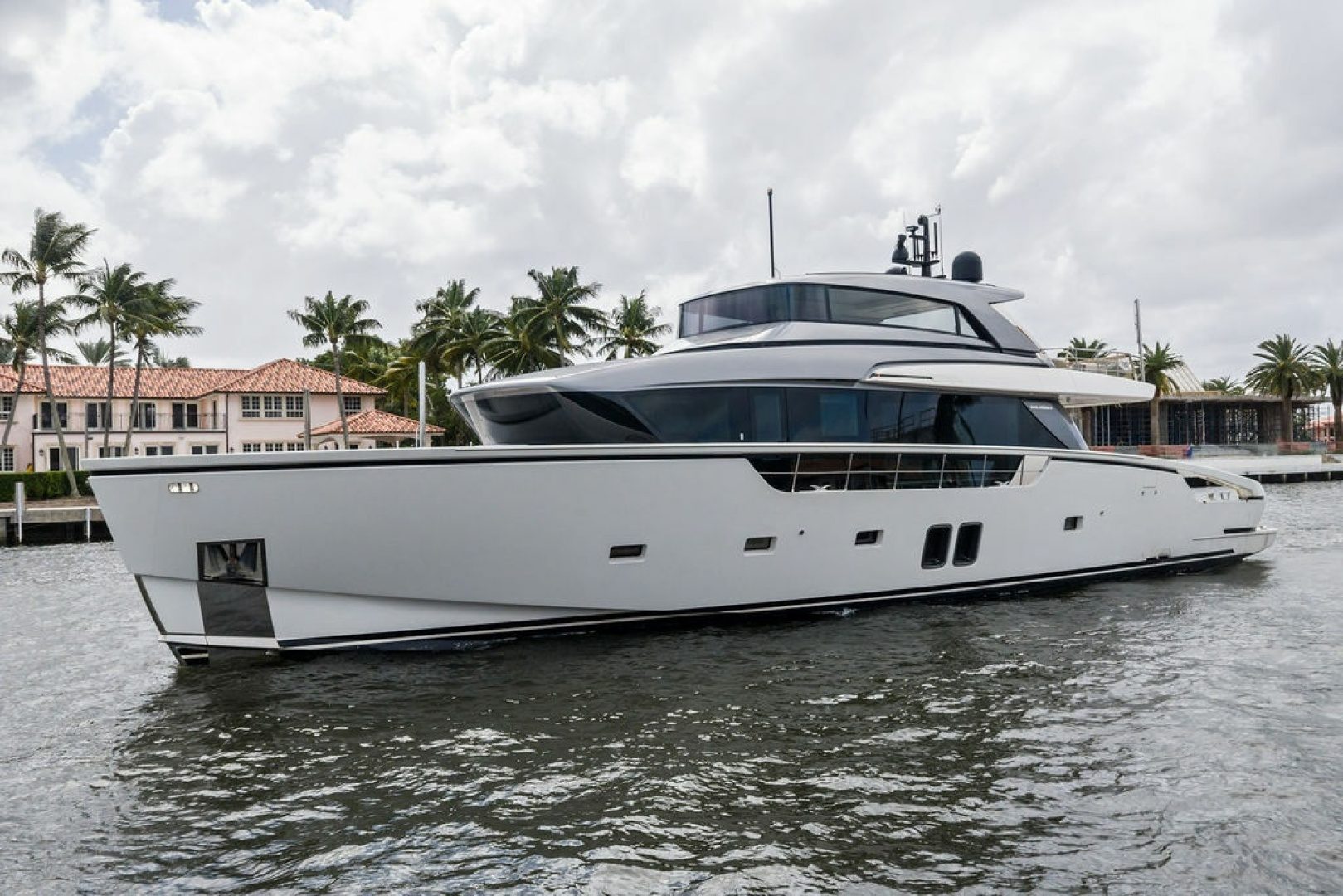 2022 Sanlorenzo SX88 "M/Y INTOUCHABLES" - photo 2