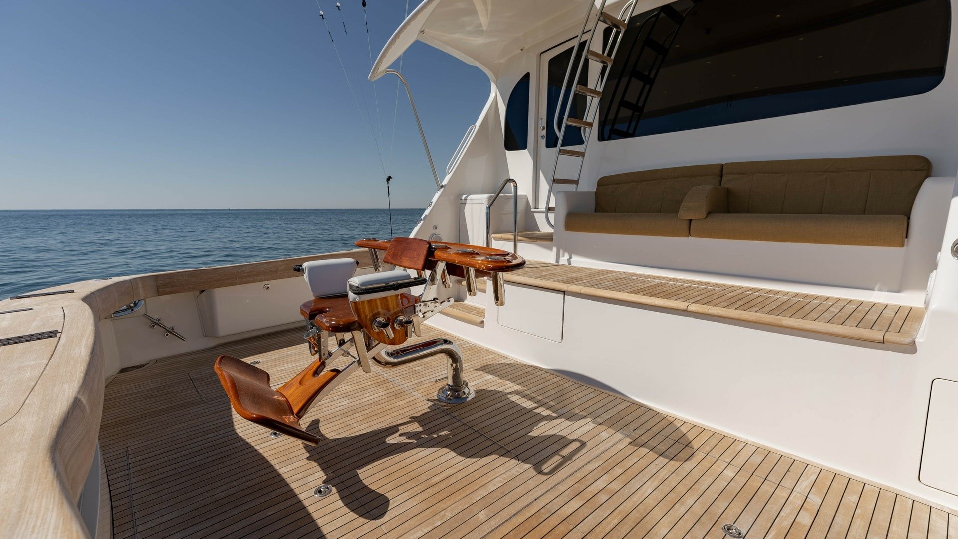 2015 Viking 76 Enclosed Bridge "Chula" - photo 3