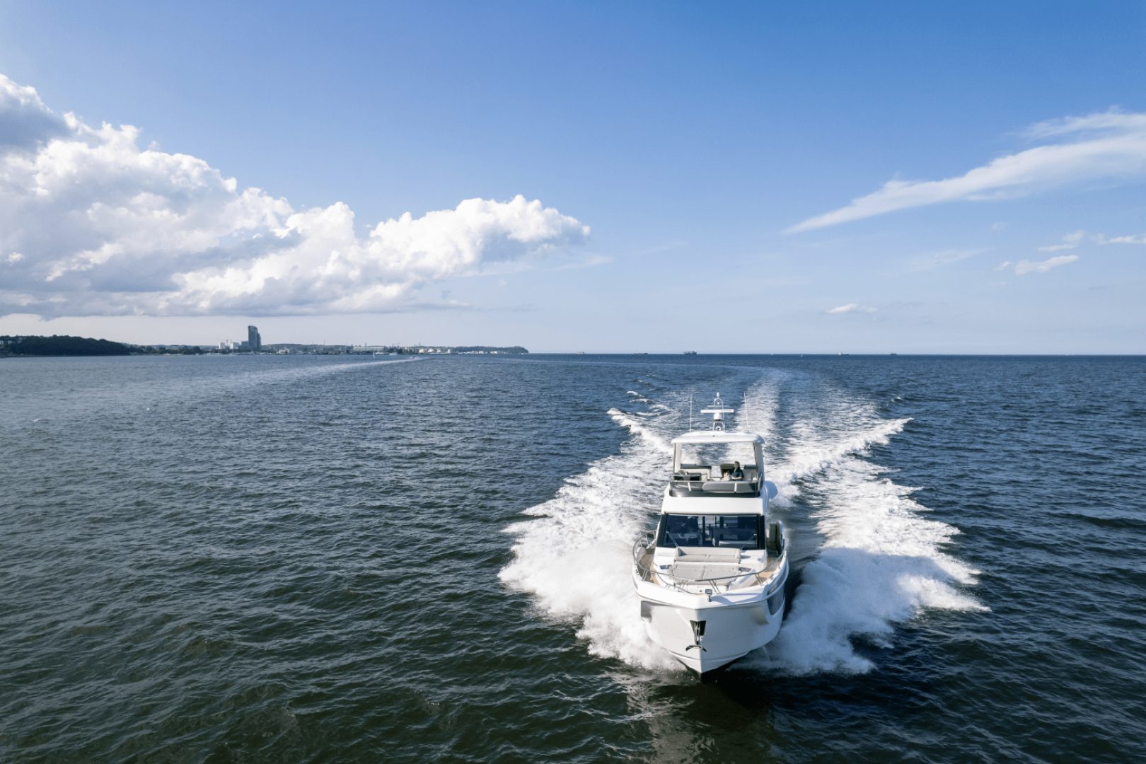 2024 Galeon 560 FLY - photo 3