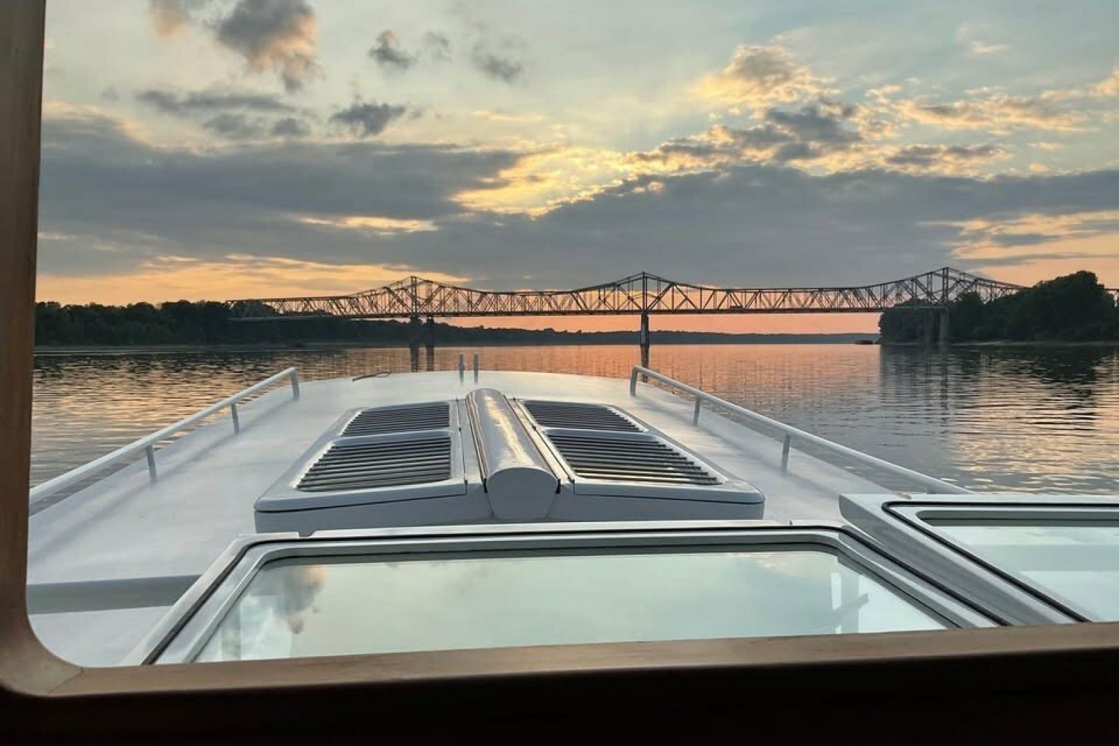 2010 Custom Thomas 50 Dutch Barge "Passage" - photo 2