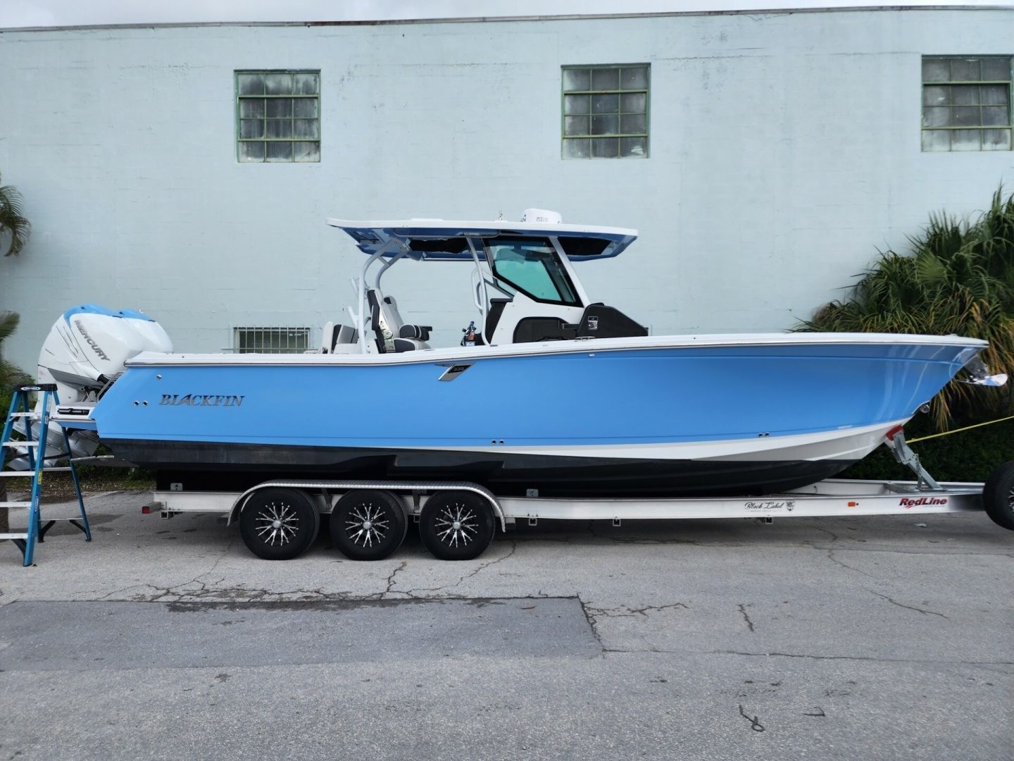 2023 Blackfin 332 CC "Power Control" - photo 1