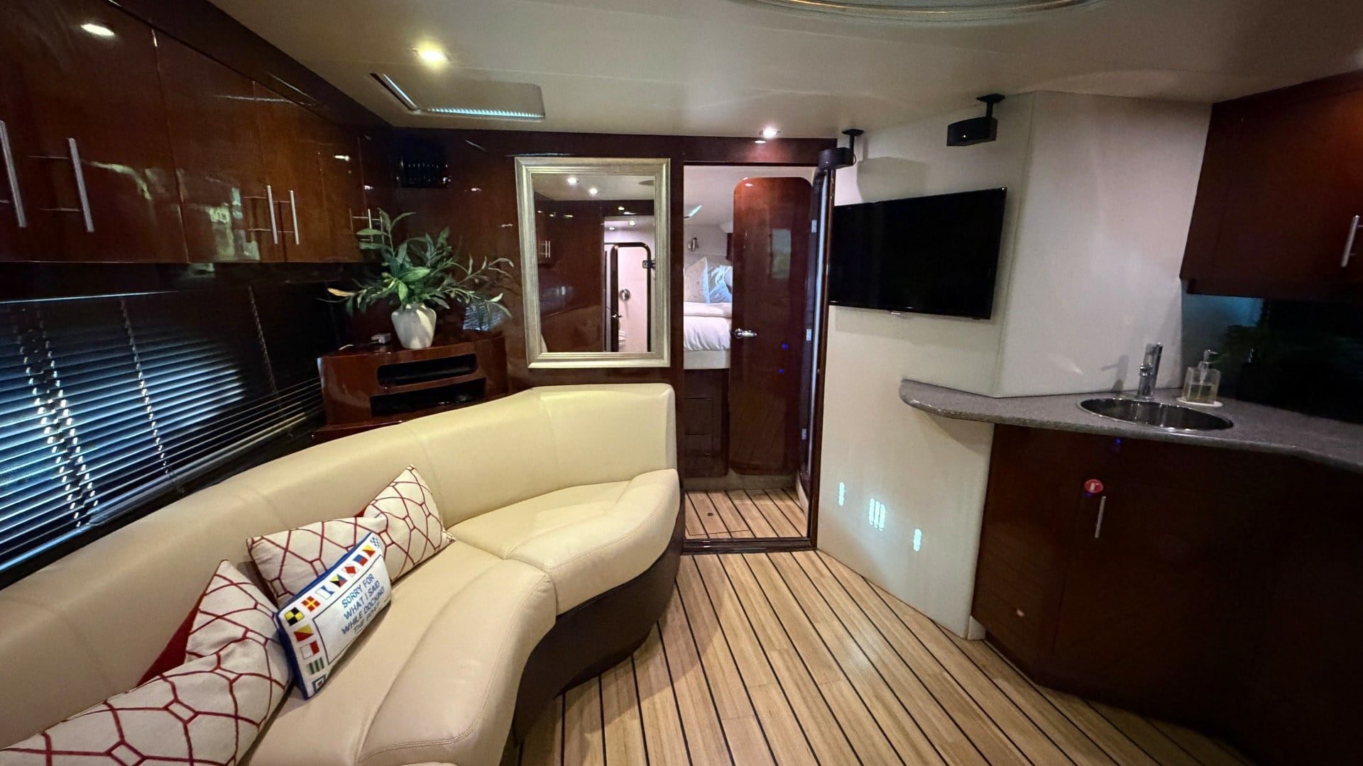 2014 Regal 46 Sport Coupe "Serenity in the Sea" - photo 2