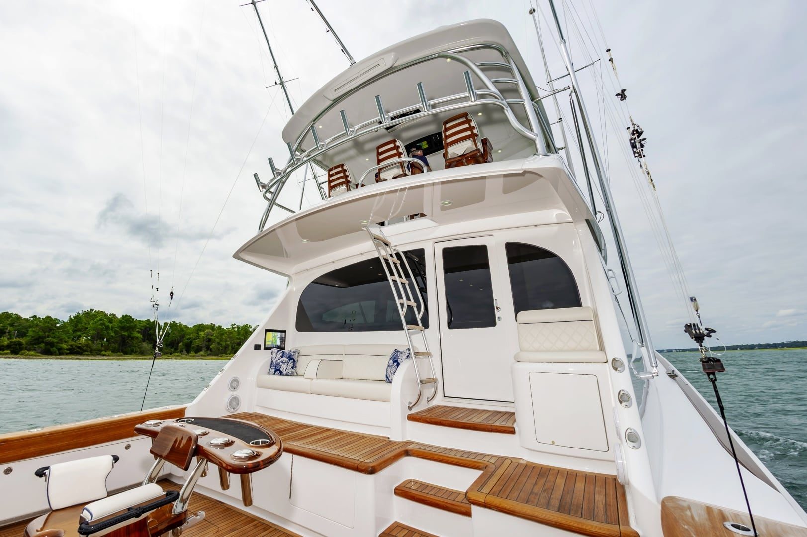 2024 Viking 72 Convertible "Fins Up" - photo 2