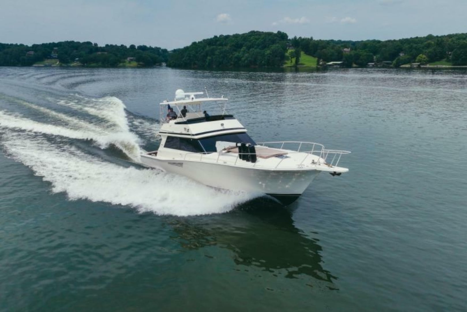 1990 Viking 53 Convertible "Lay A Wake" - photo 1