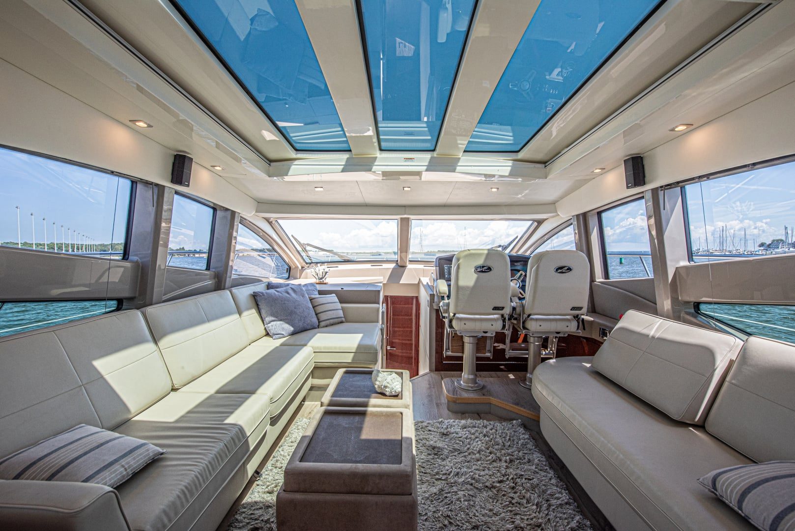 2018 Sea Ray L550 "Bob 'N Around" - photo 3