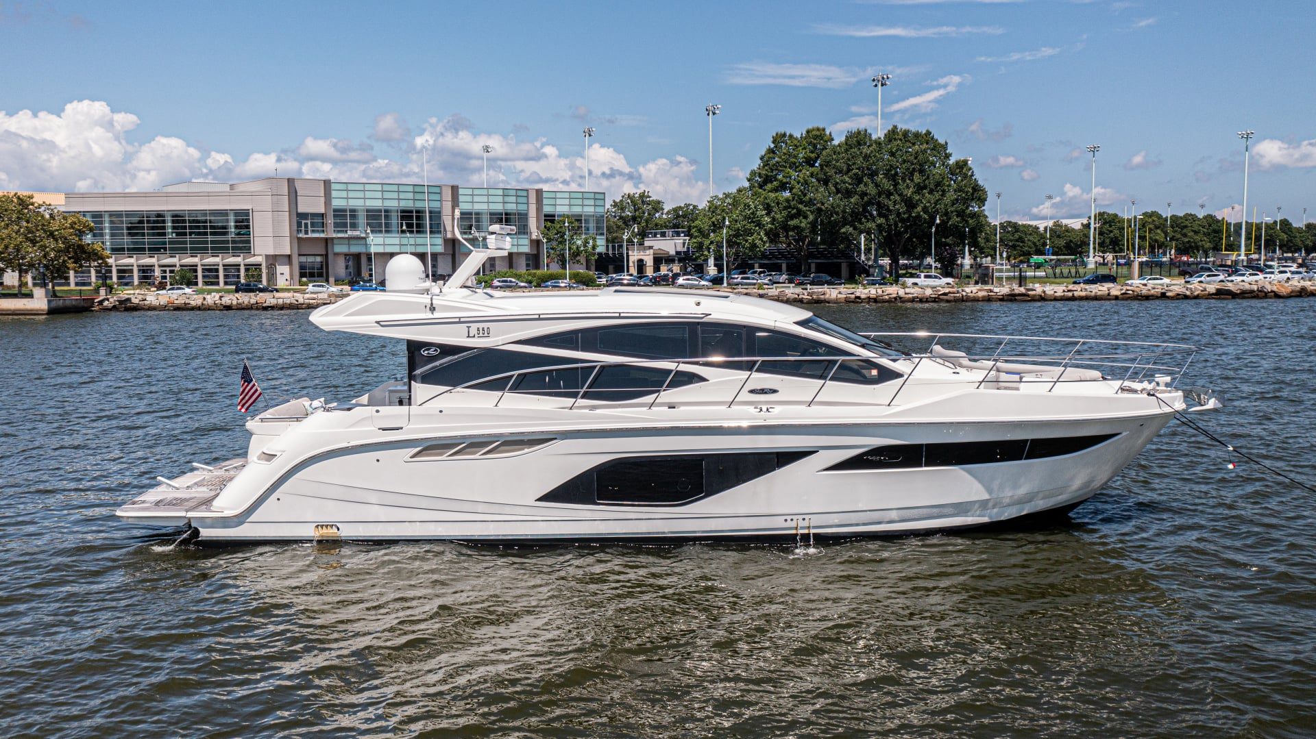 2018 Sea Ray L550 "Bob 'N Around" - photo 1