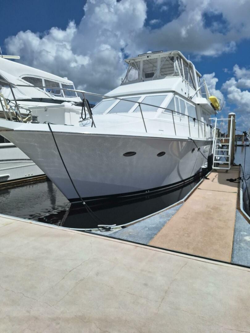 1988 Viking Motor Yacht "The Jobsite" - photo 2