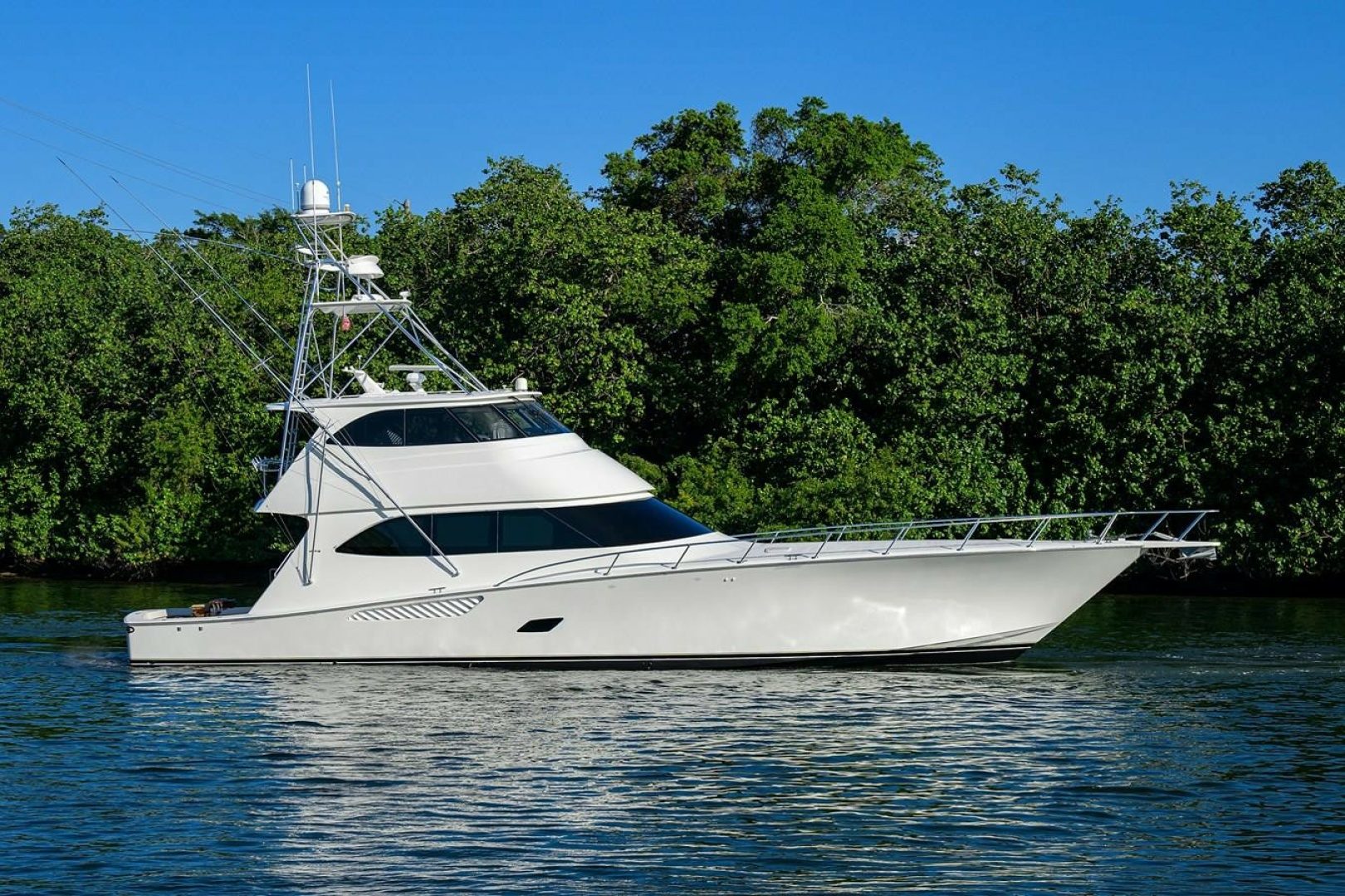 2010 Viking Enclosed Flybridge "WASABI" - photo 1