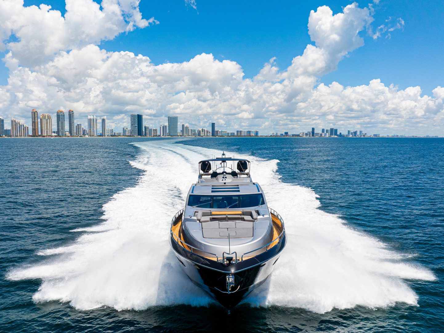 2010 Sunseeker Predator 84 - photo 2