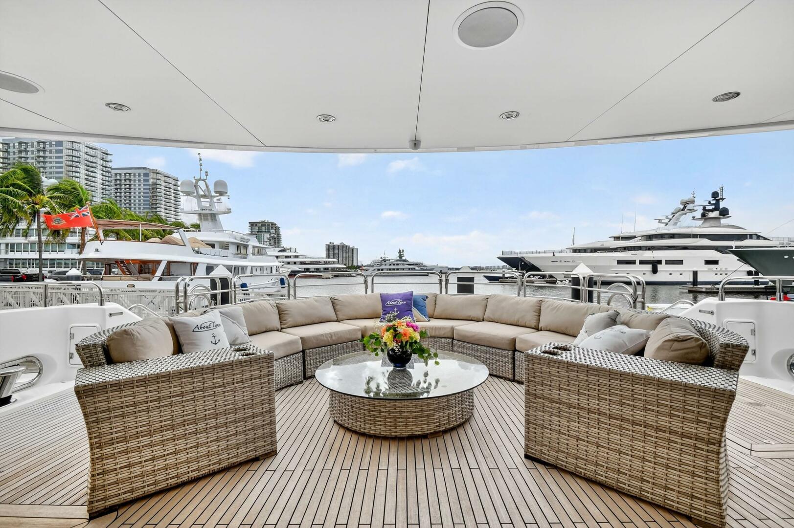 2010 Sunseeker 40m "ABOUT TIME" - photo 3