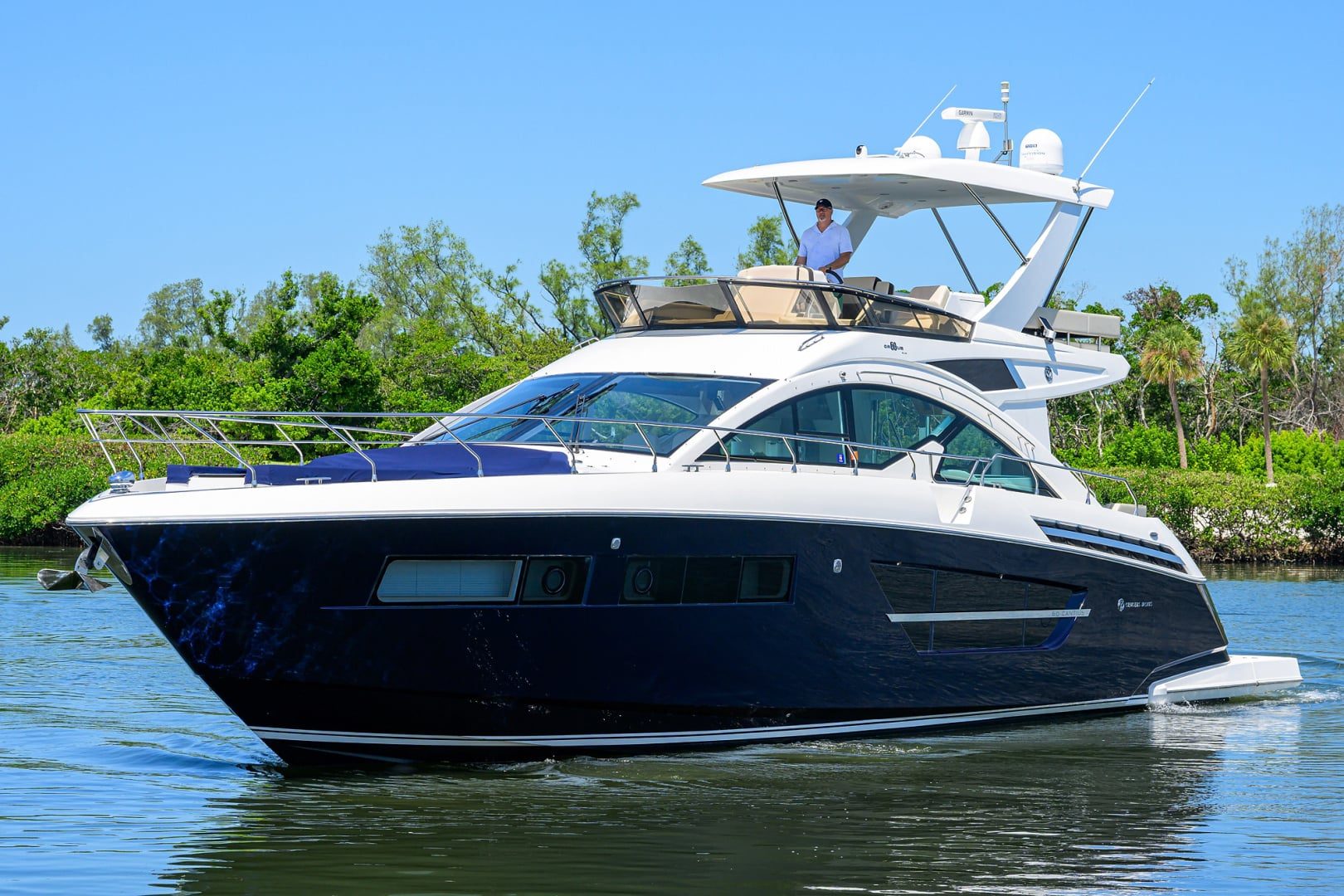 2018 Cruisers Yachts 60 Fly "UNORTHODOCS" - photo 3