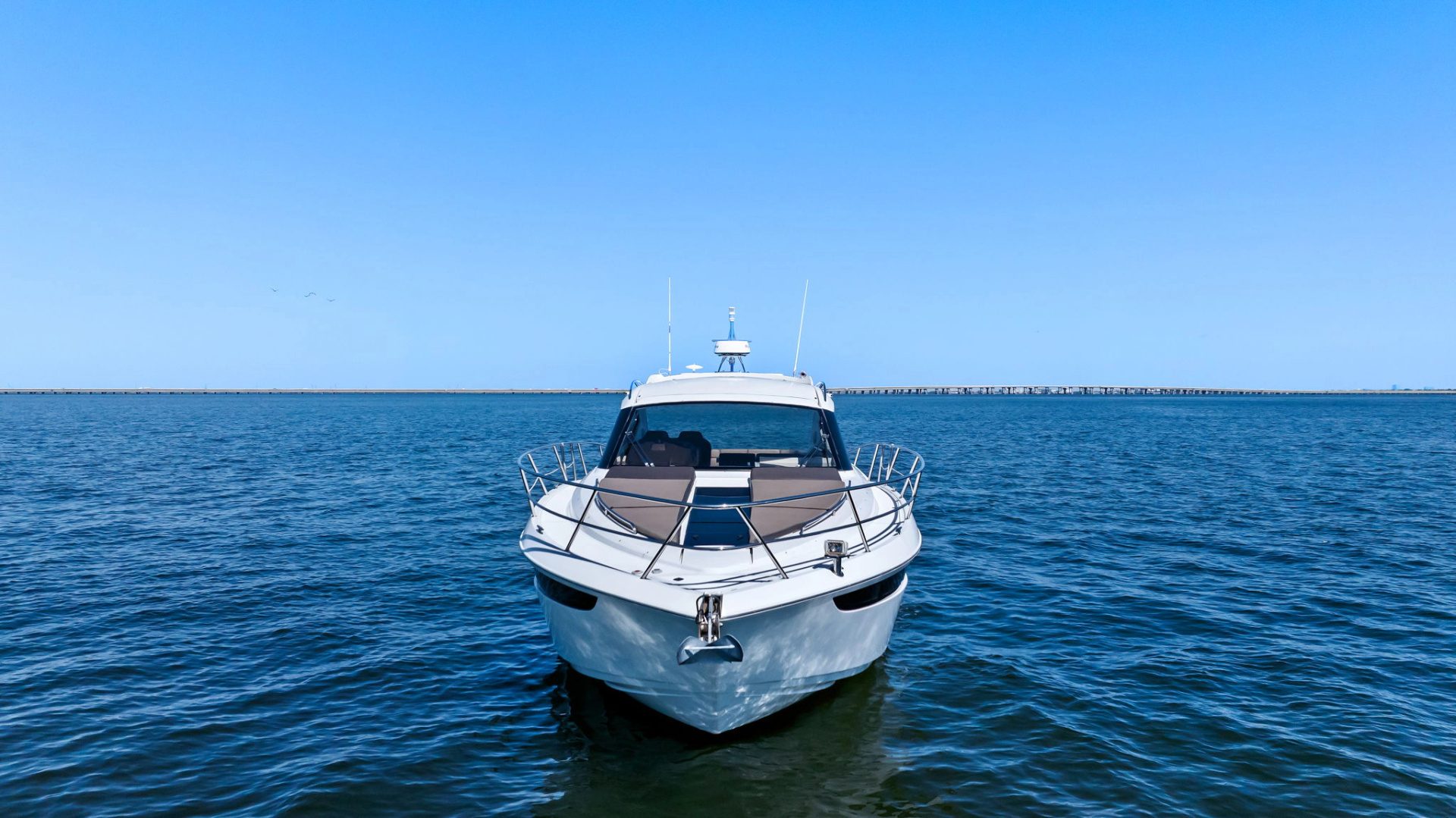 2017 Galeon 385 HTS "BOARD ROOM" - photo 3