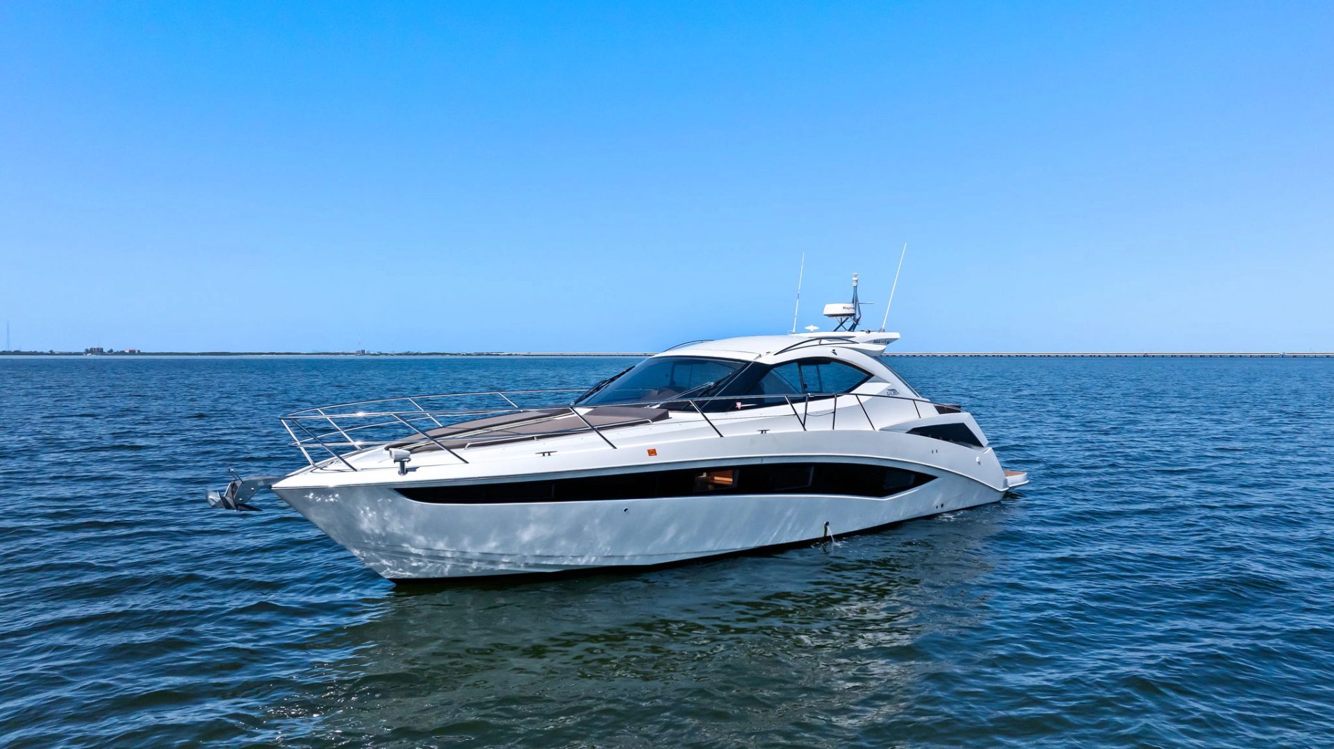 2017 Galeon 385 HTS "BOARD ROOM" - photo 2