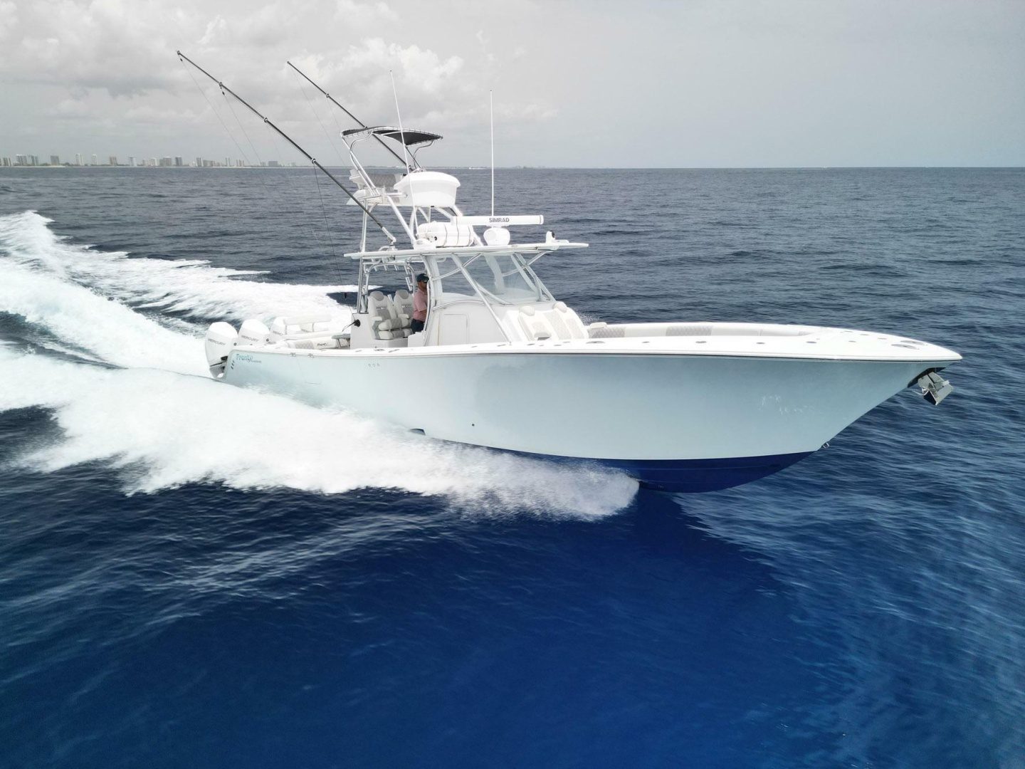 2021 Front Runner 39 Center Console "Bluefin Tales" - photo 2