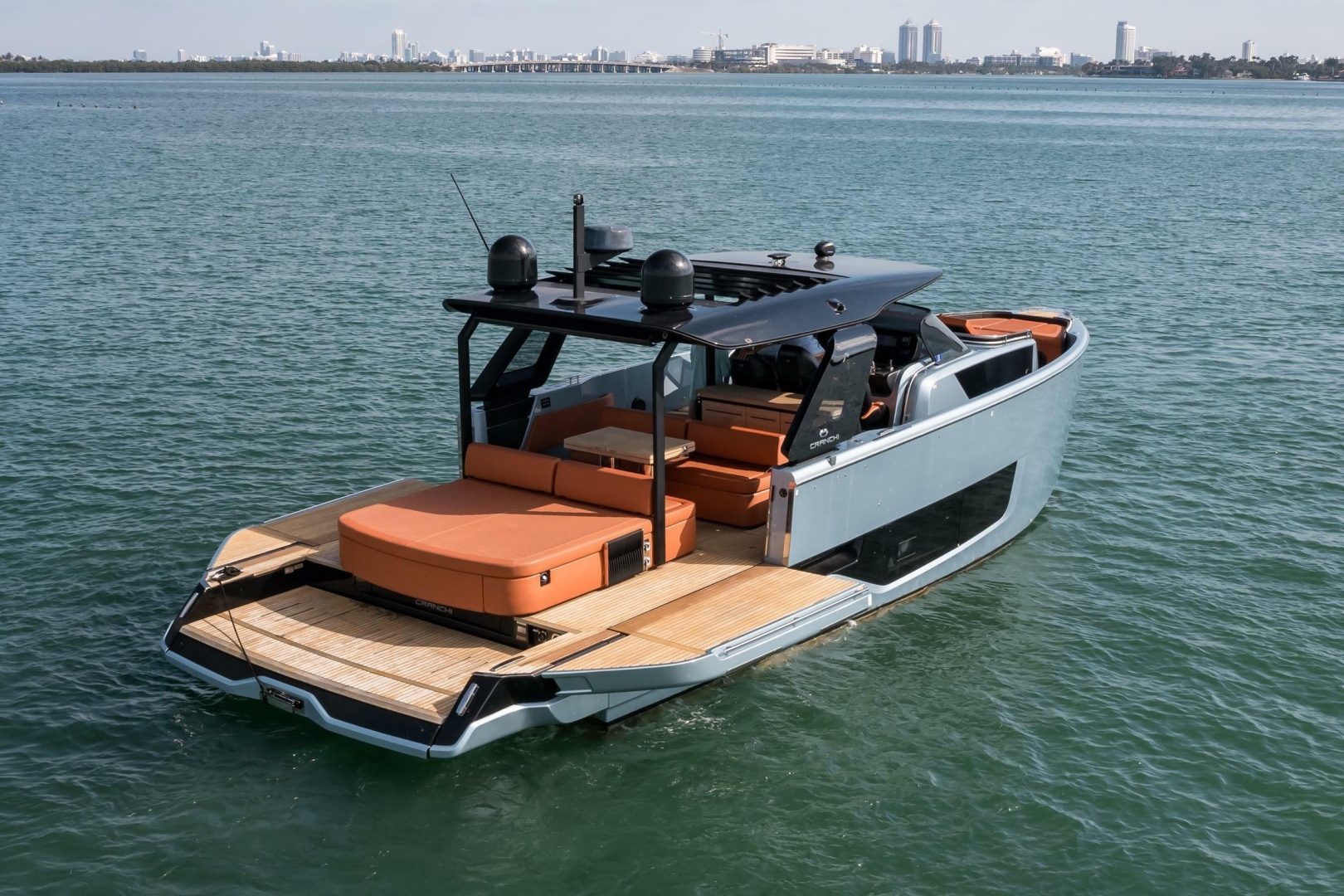 2022 Cranchi A46 Luxury Tender "BELLA" - photo 2