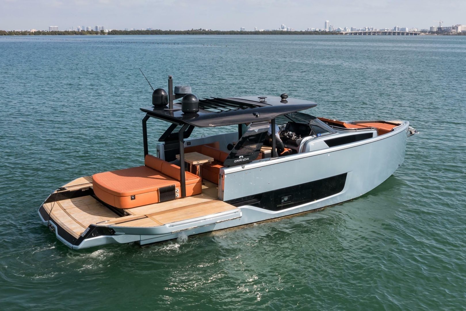 2022 Cranchi A46 Luxury Tender "BELLA" - photo 3