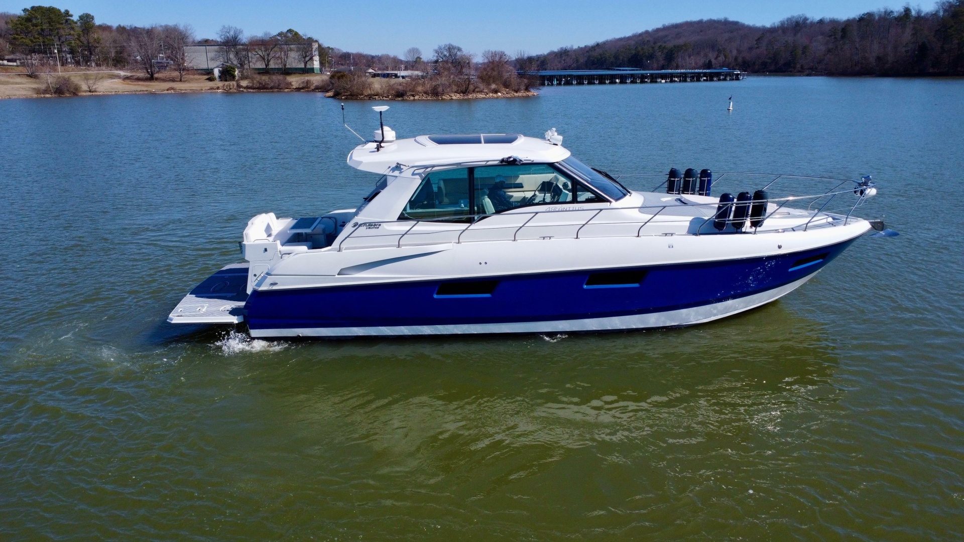 2012 Cruisers Yachts 48 Cantius "Radical Physics" - photo 2