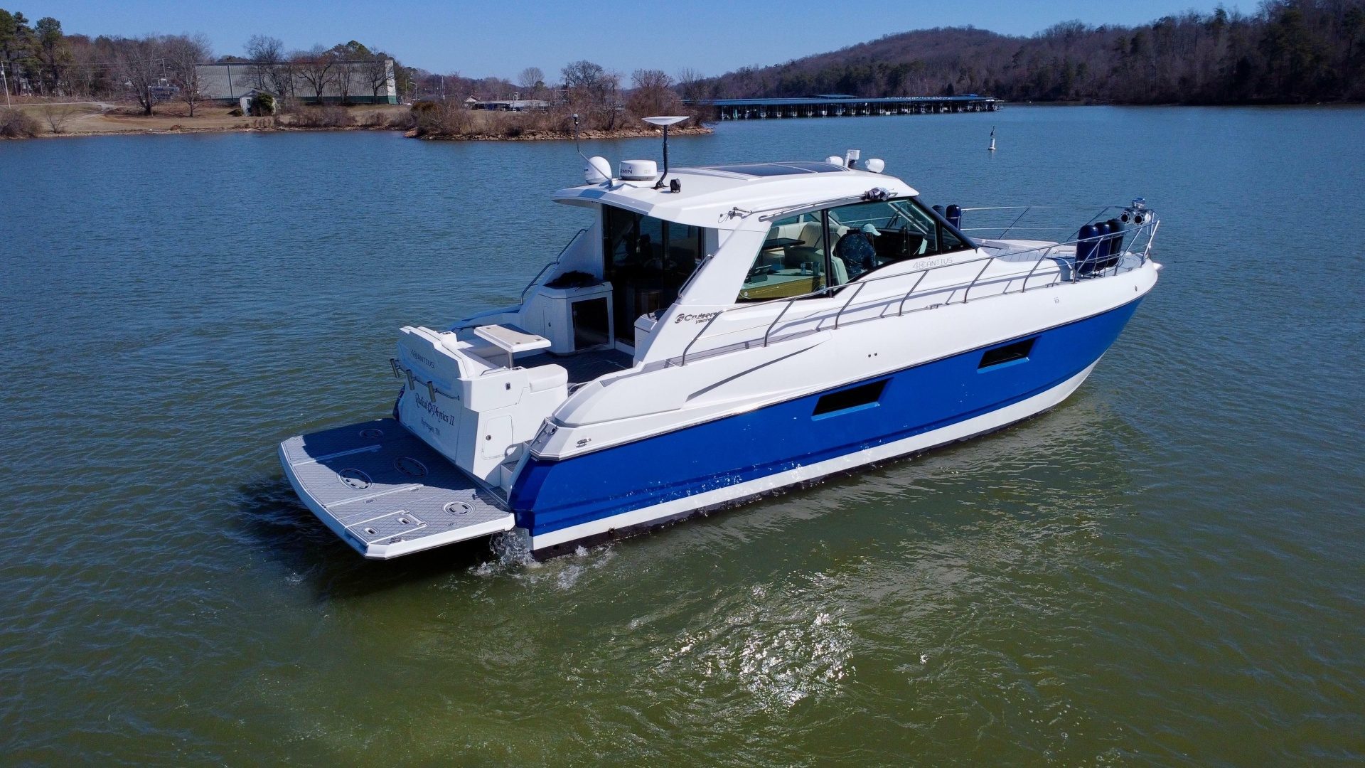 2012 Cruisers Yachts 48 Cantius "Radical Physics" - photo 3
