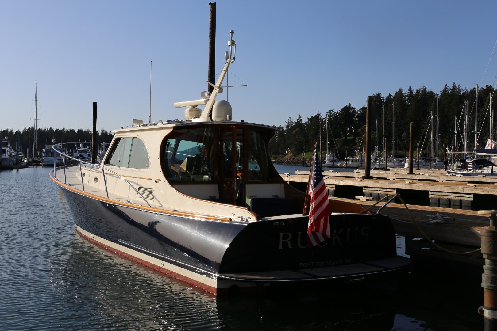 2009 Hinckley Talaria 44 "Ruckus" - photo 3