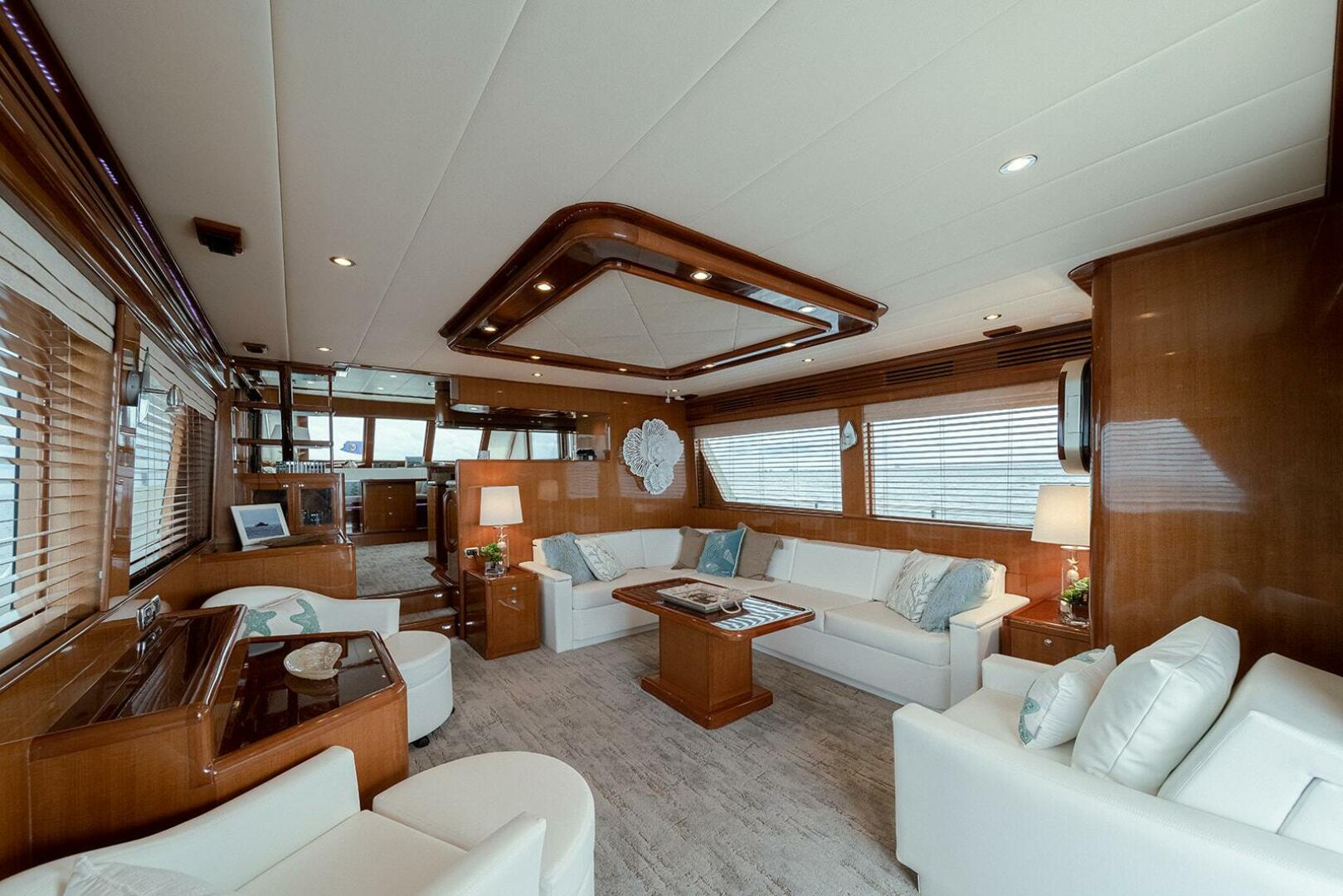 2013 Hampton 680 LRC "ISOBEL III" - photo 2
