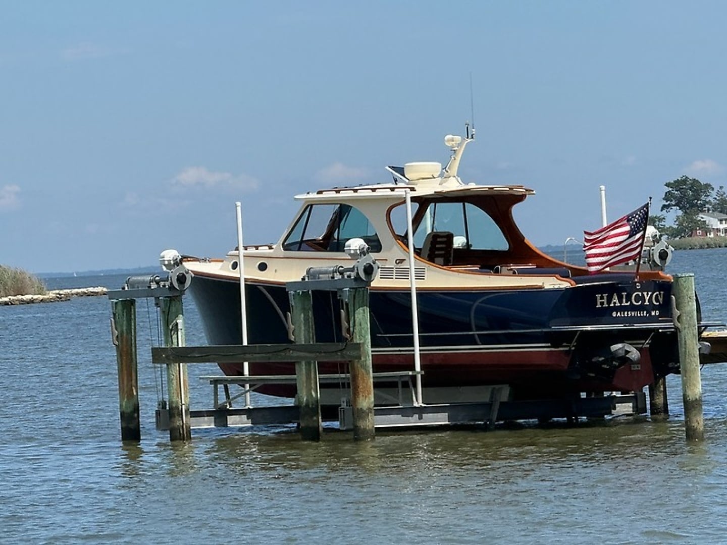 2013 Hinckley Talaria 34 "Halcyon" - photo 1