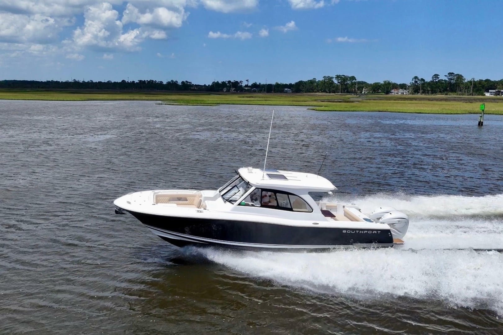 2022 Southport 33 DC "Miss Sue" - photo 2