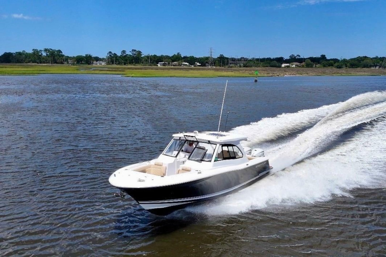 2022 Southport 33 DC "Miss Sue" - photo 3