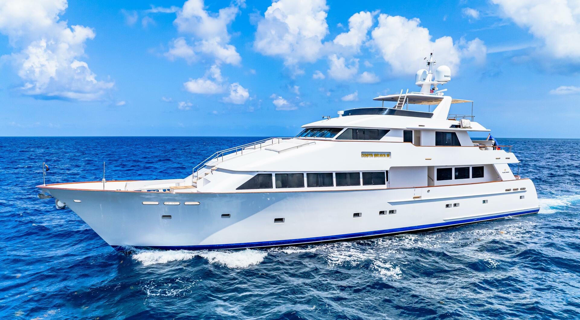 1996 Palmer Johnson TRI-DECK FB "COSTA BRAVA III" - photo 1