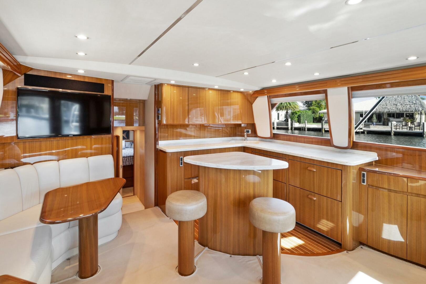 2015 Viking 46 Convertible "Lysea Lu" - photo 3