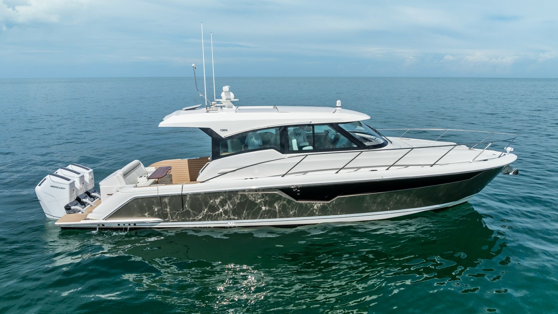2025 Tiara Yachts 48LE "Galati Yacht Sales Trade" - photo 1