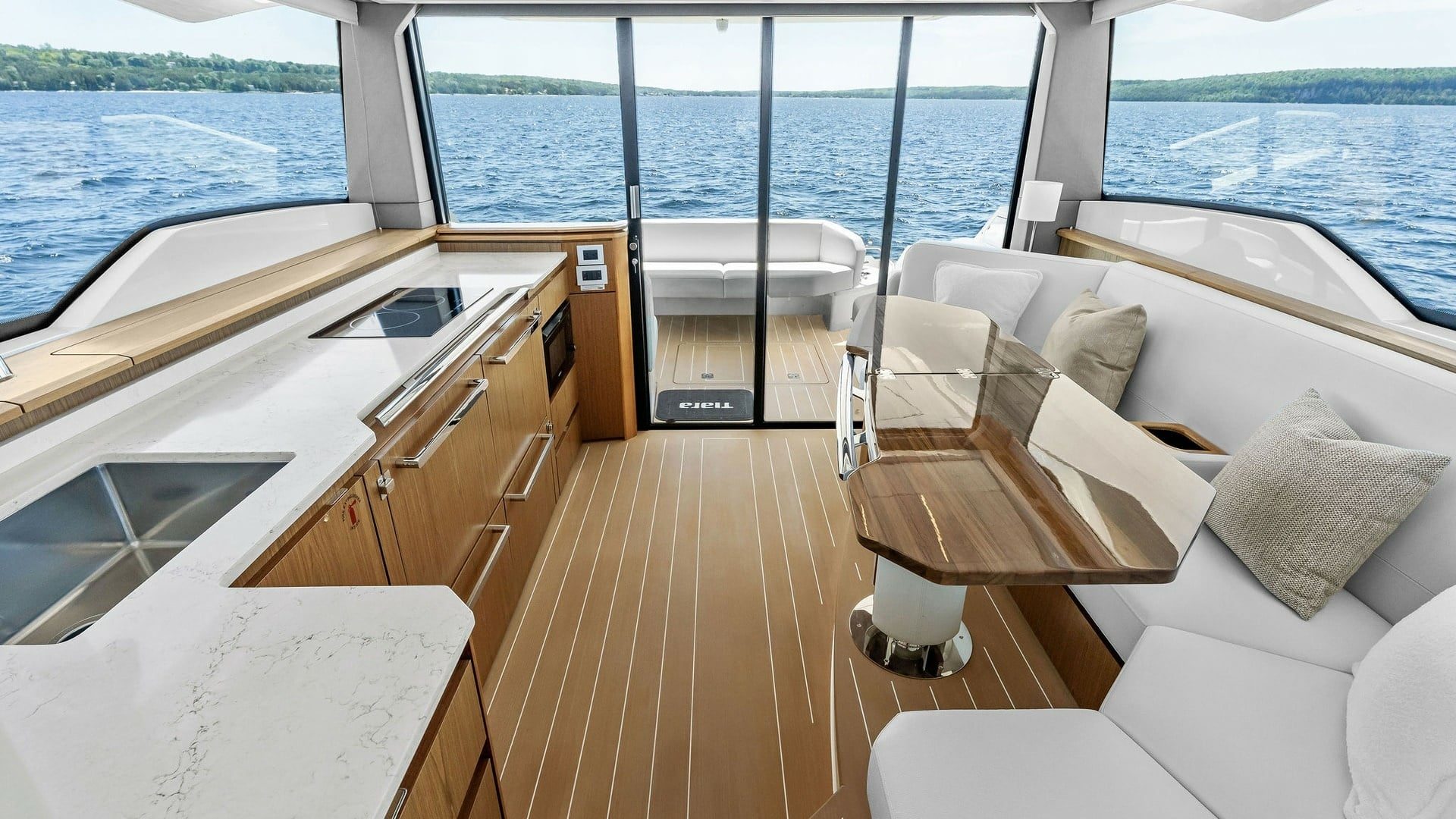 2025 Tiara Yachts EX 60 "Galati Yacht Sales Trade" - photo 3