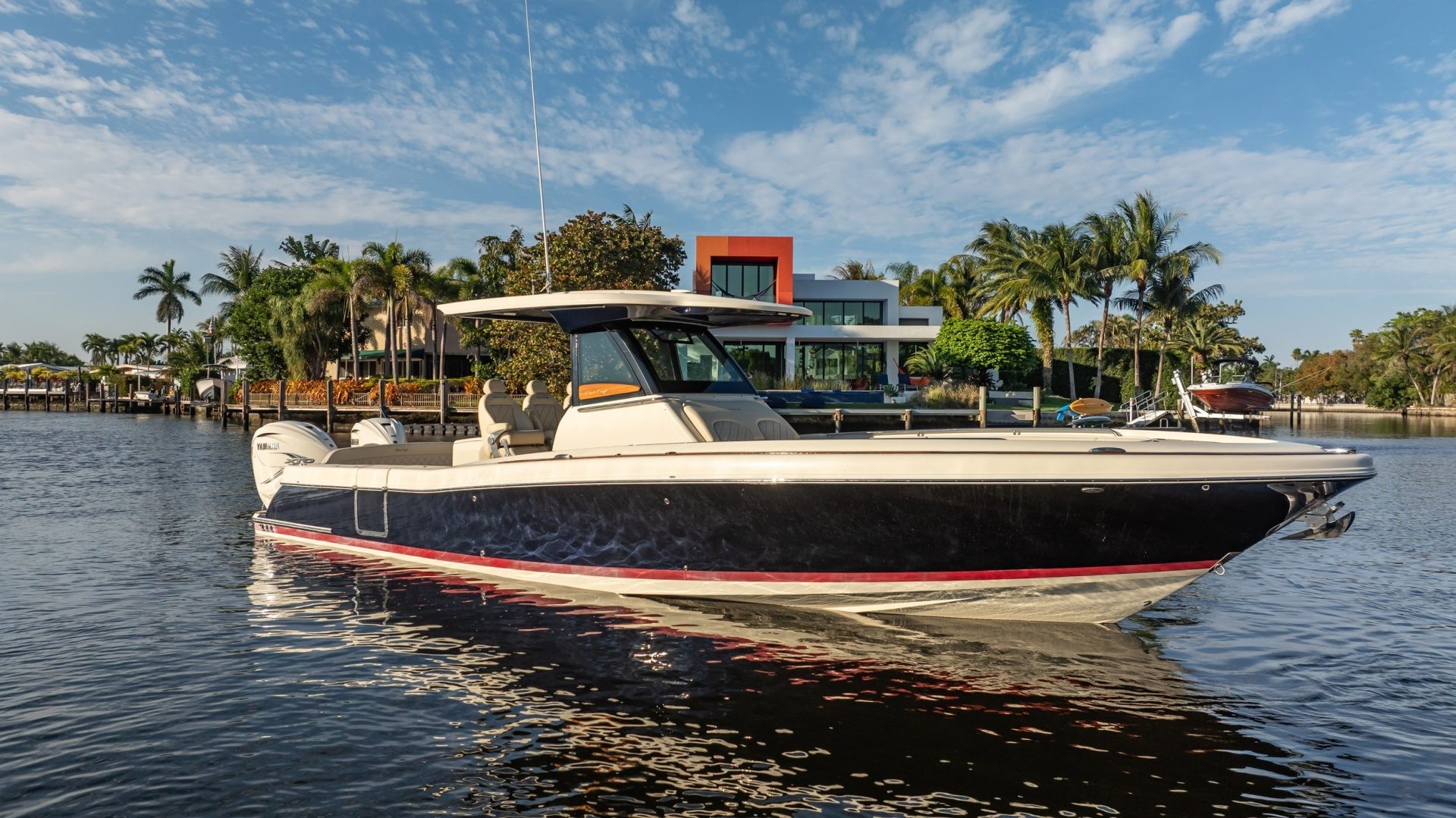 2020 Chris-Craft Catalina 34 "Lilaia" - photo 2