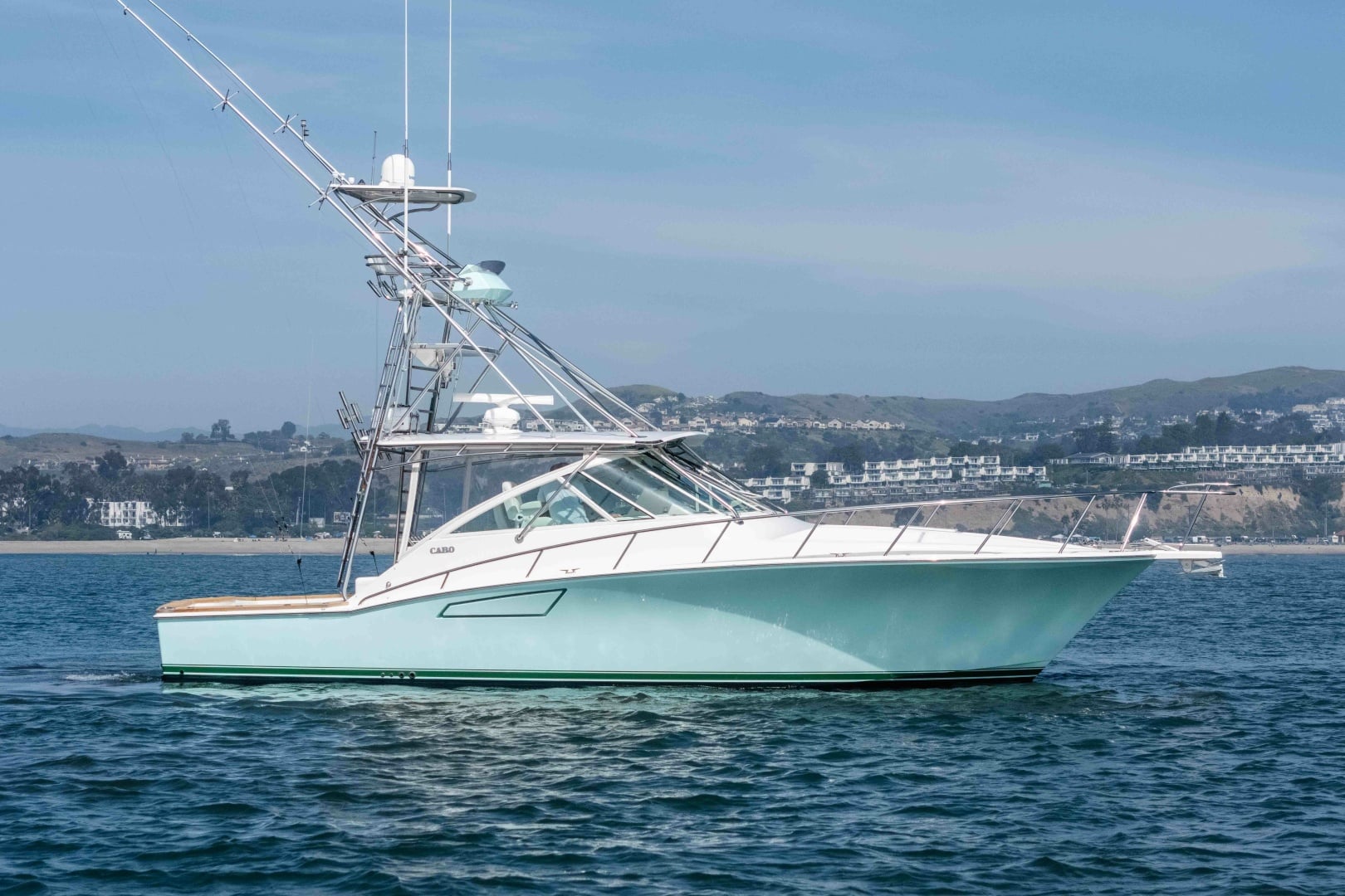 2005 Cabo 40 Express "El Patron" - photo 1