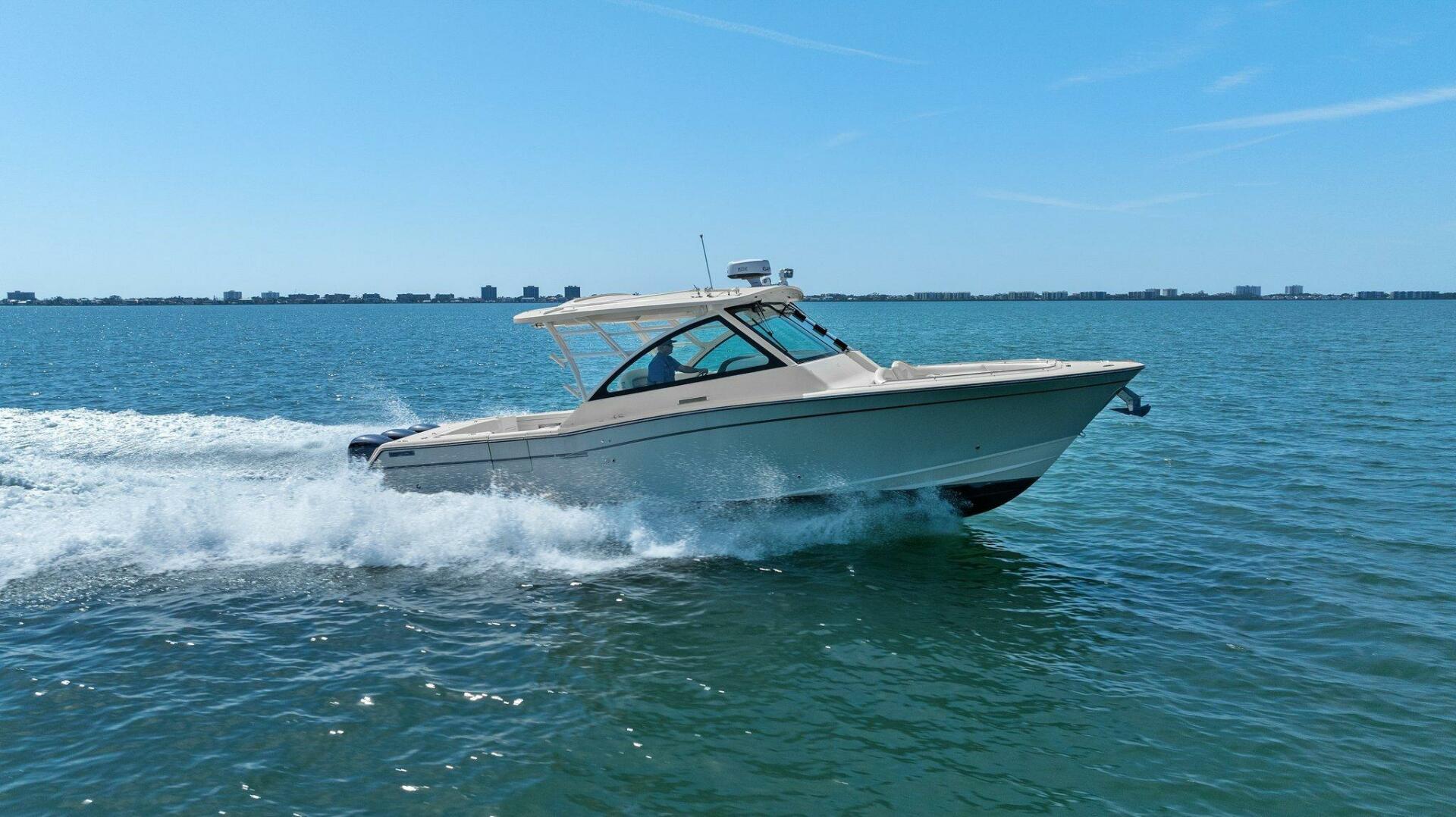 2016 Grady-White 330 Express - photo 1