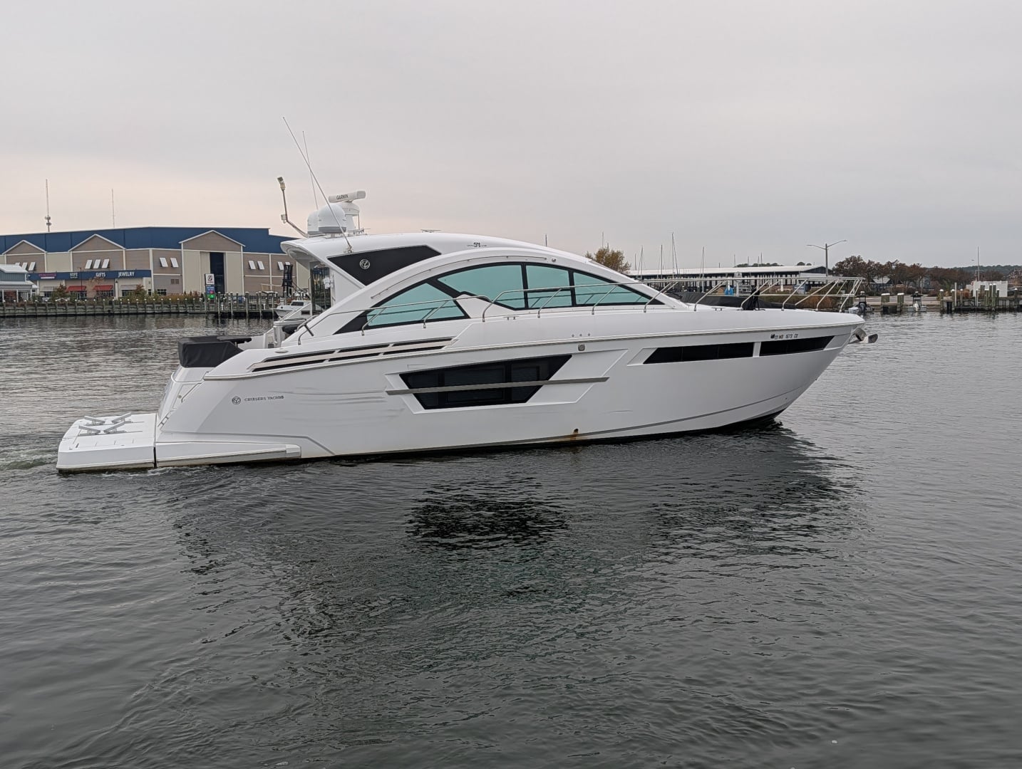 2022 Cruisers Yachts 54 Cantius - photo 2
