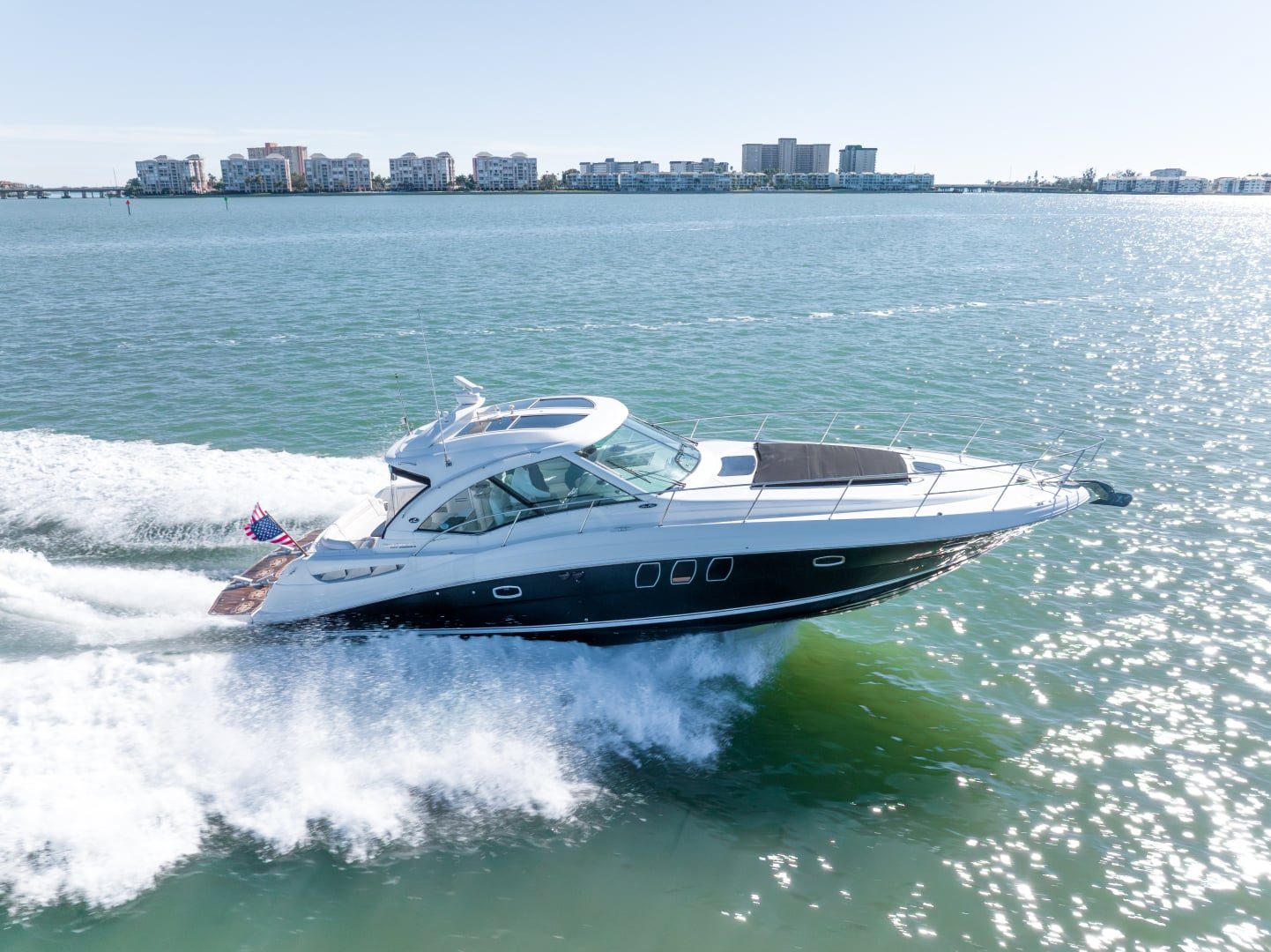 2010 Sea Ray 50 SUNDANCER - photo 1