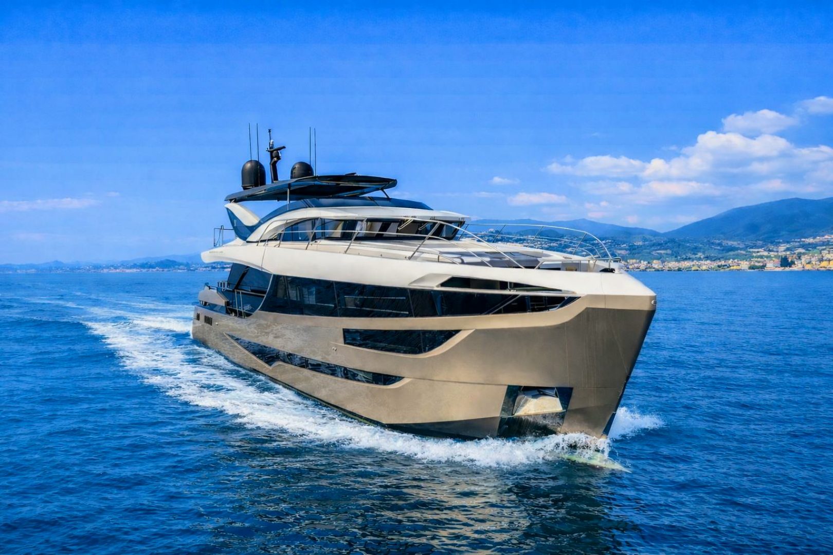 2018 Dominator Yachts Dominator Ilumen "ZALANKA" - photo 1