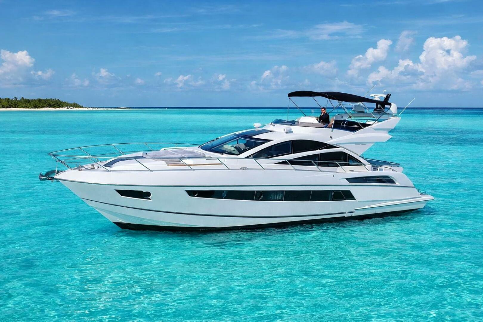 2014 Sunseeker 68' Sport Yacht "GEM" - photo 1