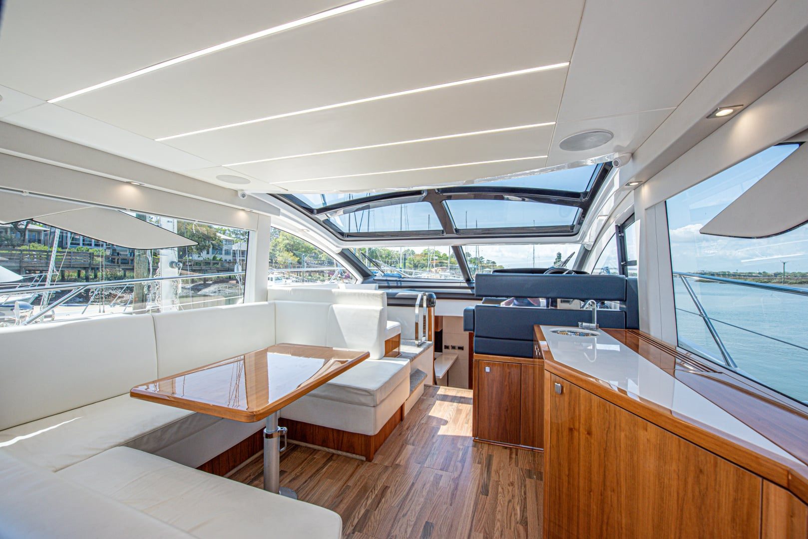2019 Sunseeker 50 Predator "DULZURA" - photo 3