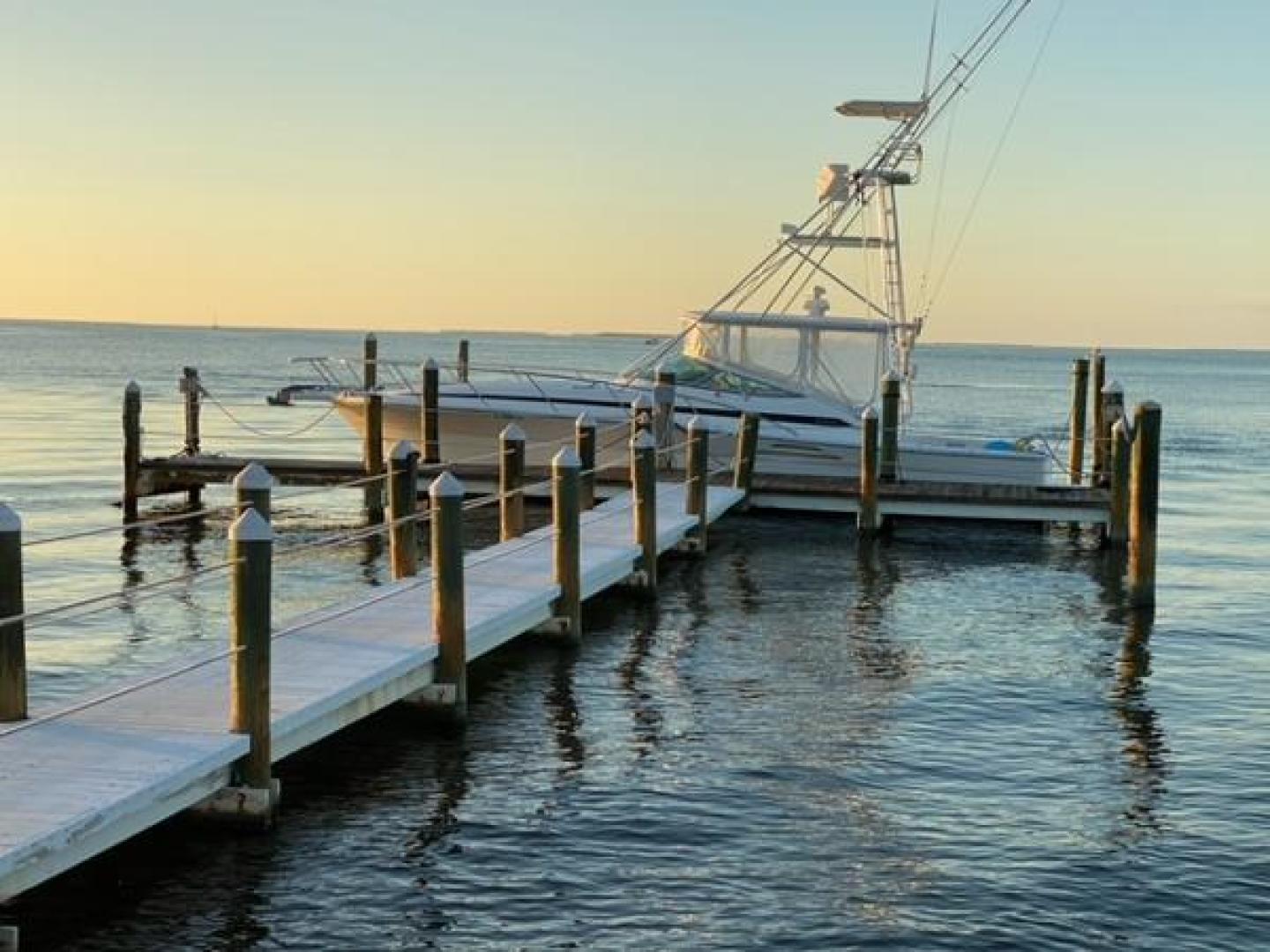 2000 Riviera 4000 Offshore "Island Time" - photo 2