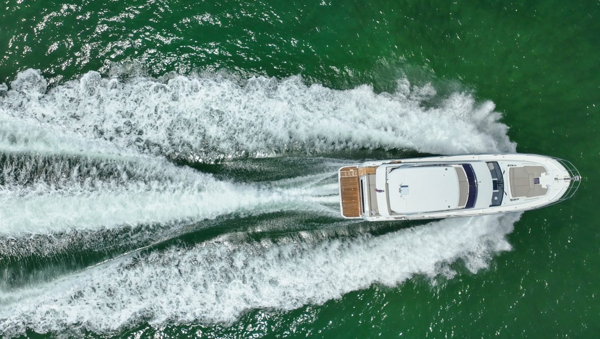 2023 Prestige 590 - photo 2