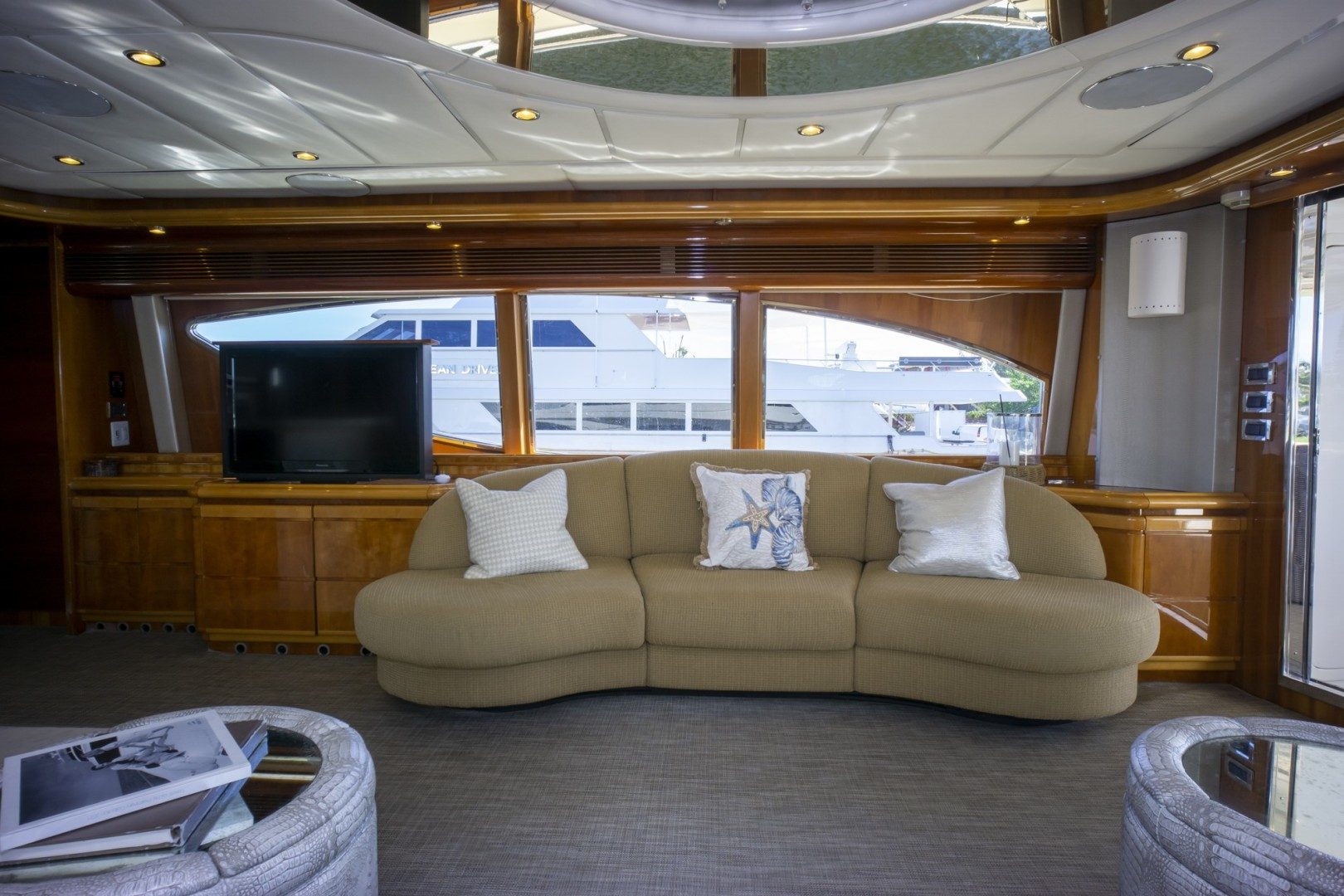 2000 Ferretti Yachts Custom Line 94 - photo 2