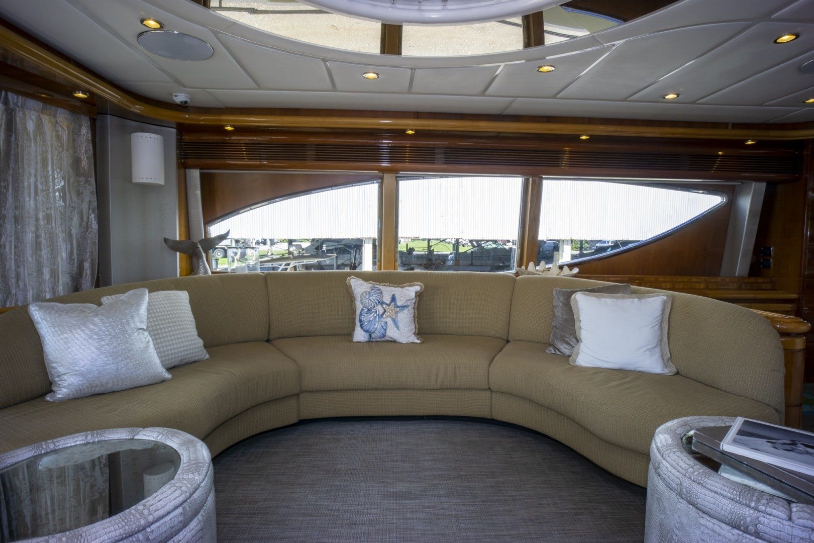2000 Ferretti Yachts Custom Line 94 - photo 3